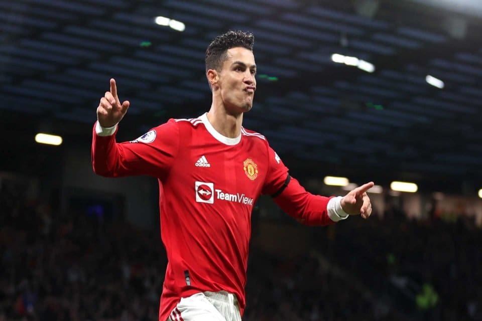 Galatasaray y&ouml;netiminin Portekizli yıldız futbolcu Cristiano Ronaldo ile temasa ge&ccedil;erek