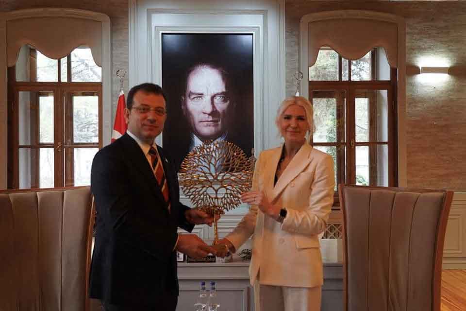 İstanbul B&uuml;y&uuml;kşehir Belediye Başkanı Ekrem İmamoğlu&rsquo;nun d&uuml;n ziyaret ettiği CHP'li