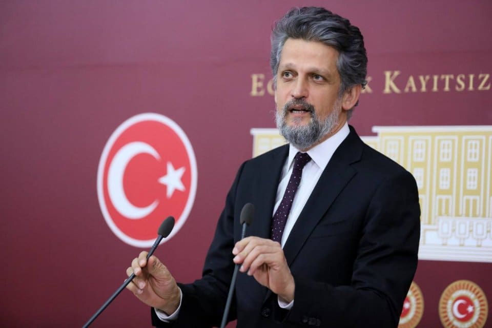 Meclis&rsquo;e sunduğu &lsquo;Ermeni soykırımının tanınmasına ilişkin kanun teklifi&rsquo; nedeniyle kendini