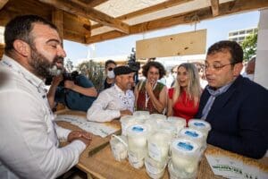 İstanbul B&uuml;y&uuml;kşehir Belediye Başkanı Ekrem İmamoğlu ve eşi Dilek İmamoğlu,