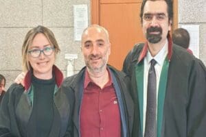 Gazeteci&nbsp;İsmail Saymaz, savcı İlker Vural&rsquo;ın Kayseri&rsquo;de hastane basmasını haberleştirdiği gerek&ccedil;esiyle