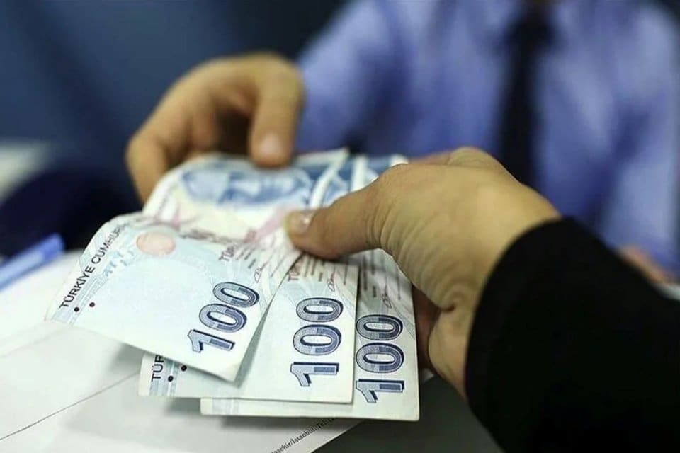 Gazi maaşları asgari &uuml;cret seviyesine &ccedil;ıkarılıyor. A&ccedil;ıklama,&nbsp;&Ccedil;alışma ve Sosyal G&uuml;venlik