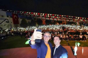Gaziemir Belediyesi, 2022 yılında 24 konser, 52 tiyatro, 8 sinema