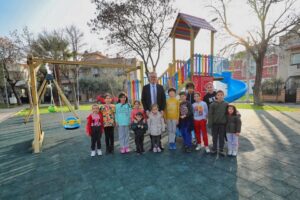 İlçedeki 601 bin 608 metrekarelik 160 park ve yeşil alanda