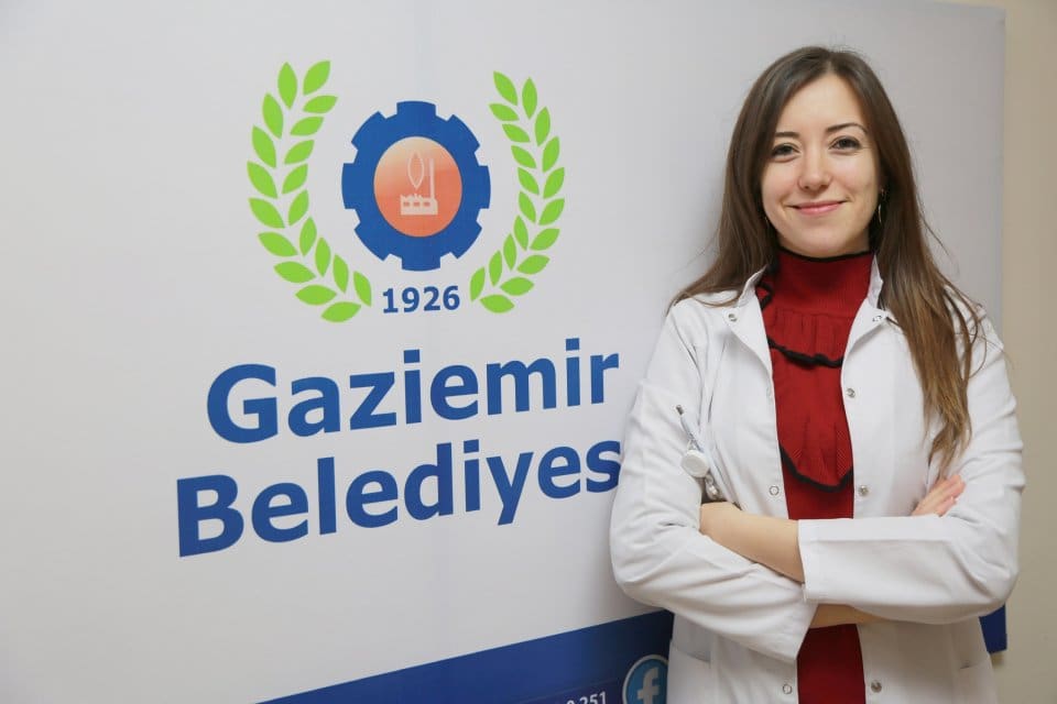 Gaziemir Belediyesi&rsquo;nde g&ouml;rev yapan Diyetisyen Selin G&uuml;rler Durmaz, Kurban Bayramı&rsquo;nda