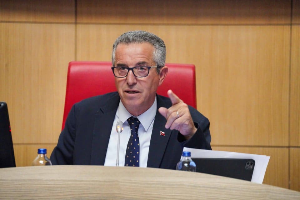 2023 yılı performans programı ile gelir-gider b&uuml;t&ccedil;esini g&ouml;r&uuml;ş&uuml;ld&uuml;ğ&uuml; Gaziemir Belediye