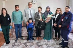 Gaziemir Belediyesi, Hoş Geldin Bebek Projesi kapsamında hamilelik s&uuml;recinde ve