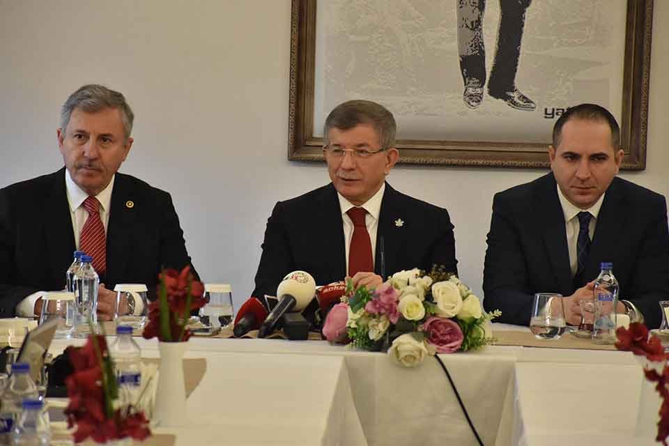 gelecek partisi lideri davutoglu i zmir demokrasimizin serpildigi sehirdir 3414