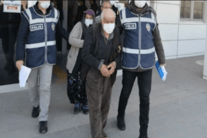 Aksaray'da, miras nedeniyle aile i&ccedil;inde &ccedil;ıkan kavgada gelini D&ouml;nd&uuml; &Ccedil;ınar'ı