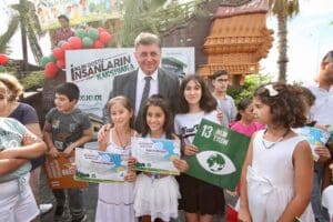 Karşıyaka Belediyesi tarafından, gen&ccedil; nesillerin g&ouml;z&uuml;nden iklim değişikliğinin yarattığı sorunlara