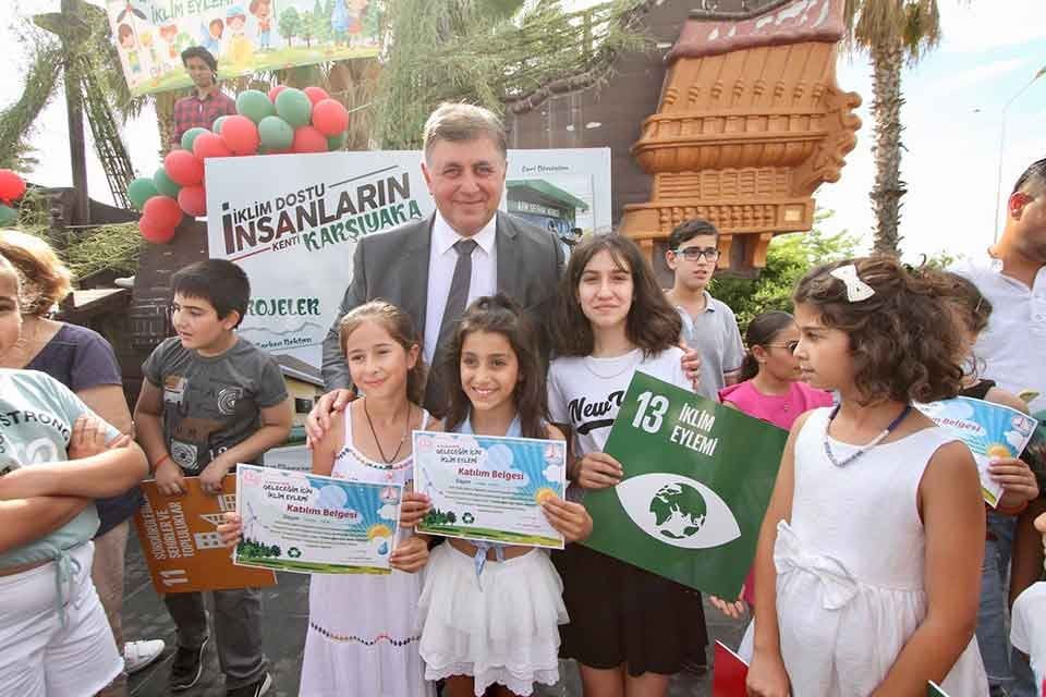 Karşıyaka Belediyesi tarafından, gen&ccedil; nesillerin g&ouml;z&uuml;nden iklim değişikliğinin yarattığı sorunlara