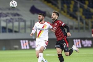 S&uuml;per Lig'in 41&rsquo;inci haftasında k&uuml;mede kalma m&uuml;cadelesi veren Gen&ccedil;lerbirliği sahasında
