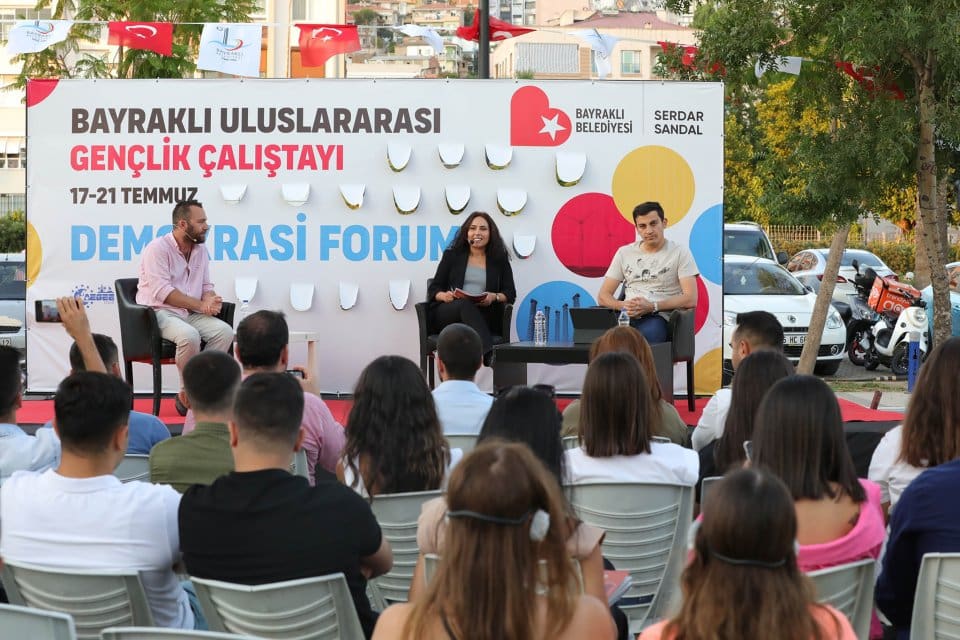 ​Bayraklı Belediyesi tarafından bu yıl ilk kez d&uuml;zenlenen Uluslararası Gen&ccedil;lik