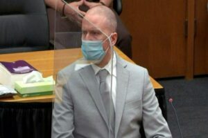 ABD'de, siyahi George Floyd'un &ouml;l&uuml;m&uuml;ne neden olan eski polis memuru