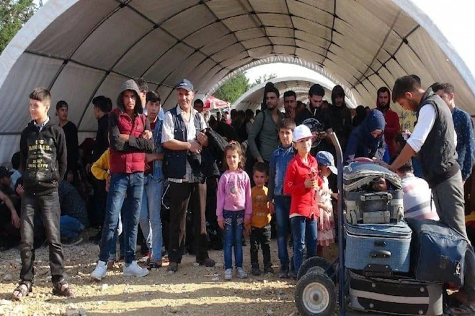 İ&ccedil;işleri Bakanlığı S&ouml;zc&uuml;s&uuml; İsmail &Ccedil;ataklı, Mayıs ayı itibarıyla T&uuml;rkiye'de bulunan