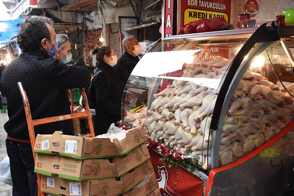 TMMOB Gıda Mühendisleri Odası İzmir Şube Başkanı Uğur Toprak, yılbaşı