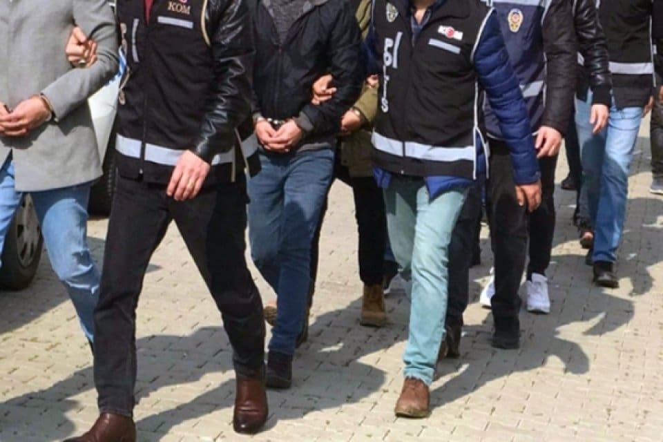 Van'da jandarma ekiplerince yıl başından bu yana ger&ccedil;ekleştirilen operasyonlarda g&ouml;&ccedil;men