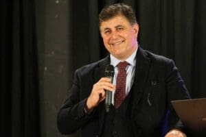 Karşıyaka Belediyesi 5 Aralık D&uuml;nya G&ouml;n&uuml;ll&uuml;ler G&uuml;n&uuml; kapsamında bir s&ouml;yleşi