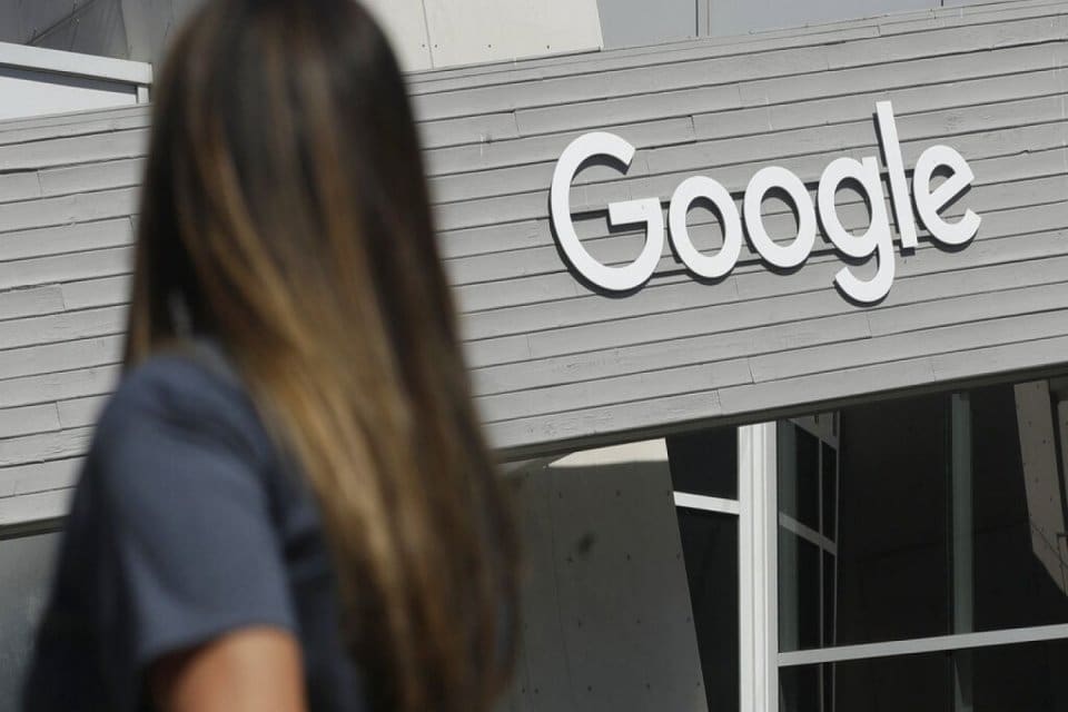 Teknoloji devi Google, 12 bin kişinin işten &ccedil;ıkarılacağını duyurdu. Daha