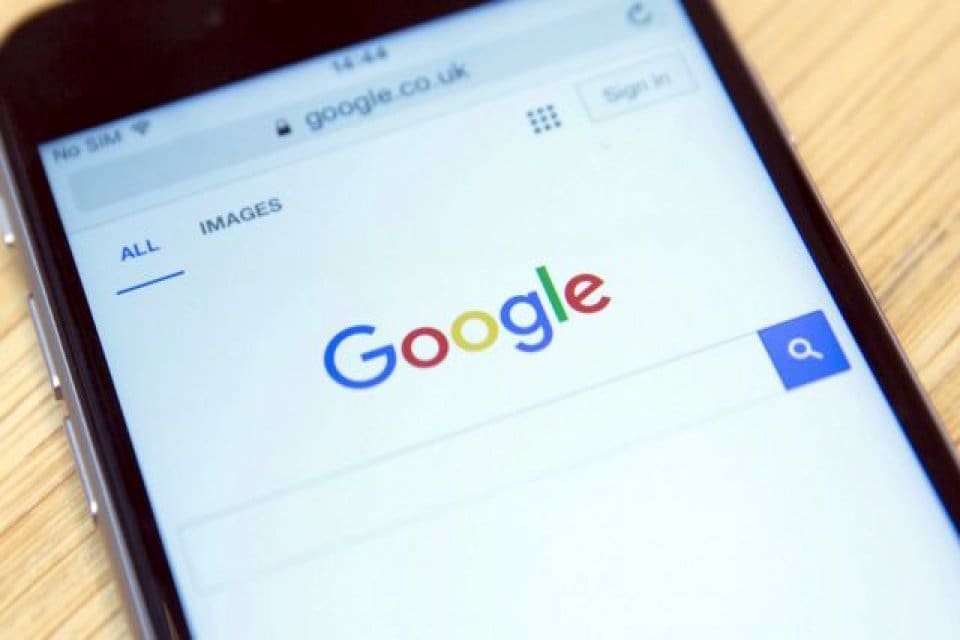 Google, ev adresi, e-posta adresi, kimlik ve telefon numarası gibi