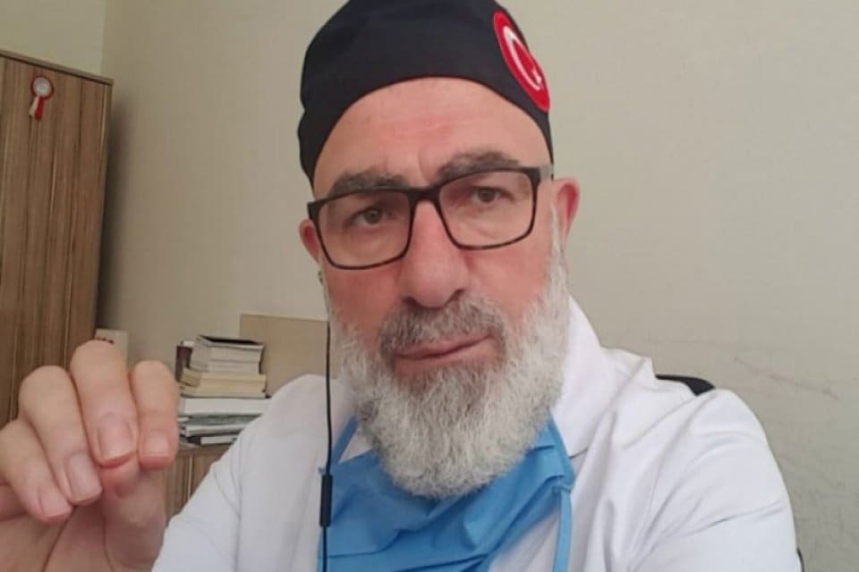 Medeni hukuk ve laiklikle ilgili a&ccedil;ıklamaları nedeniyle a&ccedil;ığa alınan ve