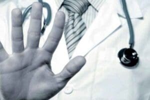 İZMİR Tepecik Eğitim ve Araştırma Hastanesi G&ouml;z Kliniği'nde teknisyen olarak