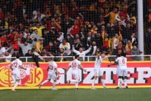Son 8 ma&ccedil;tır yenilgi y&uuml;z&uuml; g&ouml;rmeyen G&ouml;ztepe, Ankara Ke&ccedil;i&ouml;reng&uuml;c&uuml;'n&uuml; 3-2