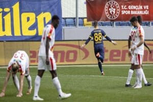 G&ouml;ztepe, S&uuml;per Lig'in 30. haftasında MKE Ankarag&uuml;c&uuml;, deplasmanda 3-0 mağlup