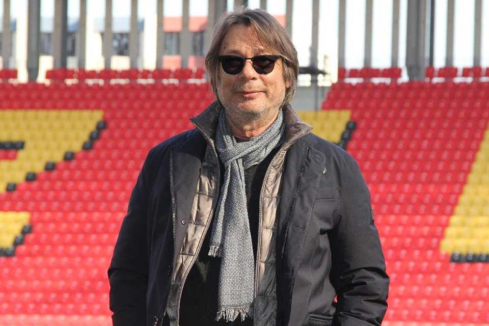 S&uuml;per Lig'de hazırlıklarını Afyonkarahisar kampında s&uuml;rd&uuml;ren G&ouml;ztepe'de başkan Mehmet Sepil,