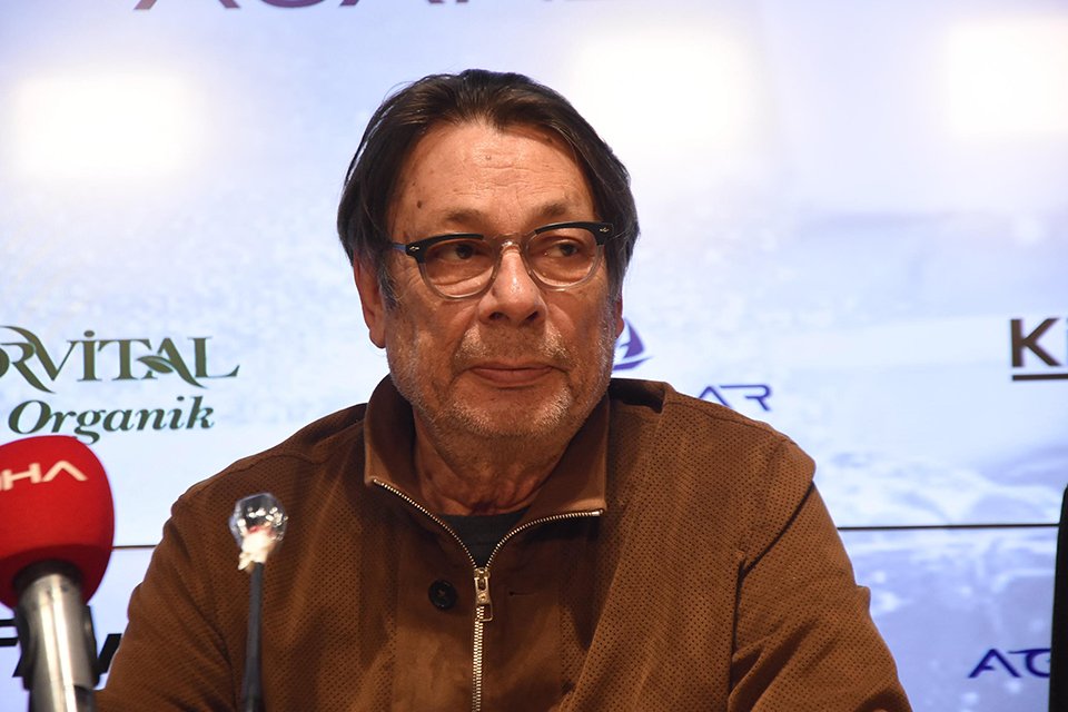 S&uuml;per Lig'de sezonu 51 puanla 10'uncu sırada tamamlayan G&ouml;ztepe'de başkan