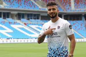 Süper Lig'in iddialı ekiplerinden Göztepe, 3 yıldır kadroda bulunan Lamine
