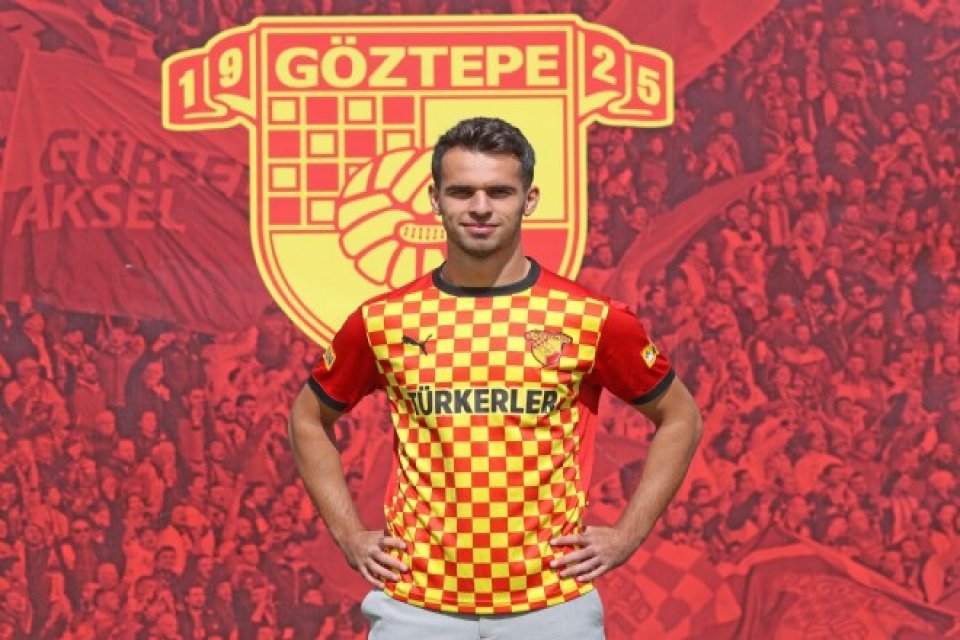 G&ouml;ztepe'de formayı yalnız sezon başında imza t&ouml;reninde giyebilen Kerim Alıcı,