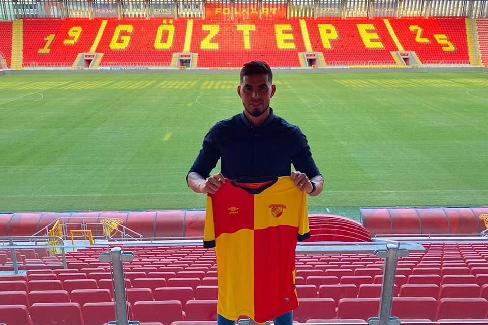 Süper Lig ekiplerinden Göztepe, daha önce prensipte anlaşma sağladığı stoper
