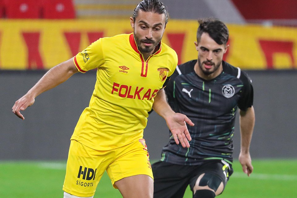 Spor Toto Süper Lig’de düşme hattında yer alan Göztepe, milli
