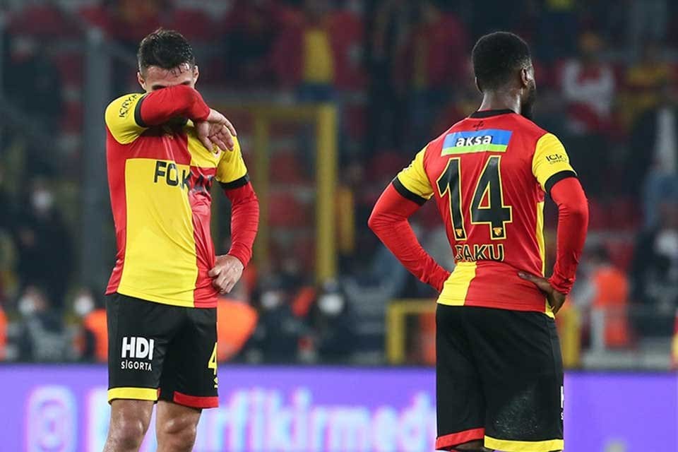 S&uuml;per Lig'in 10'uncu haftasında G&ouml;ztepe, evinde lider Trabzonspor'u konuk etti.