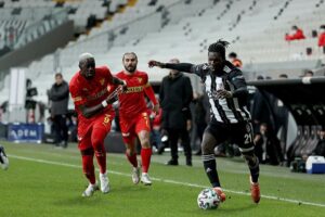 Süper Lig'in 21. haftasında evinde çıktığı son 7 maçı da