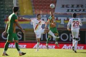Alanyaspor deplasmanından 1-1'lik beraberlikle d&ouml;nen G&ouml;ztepe 1 puanı kazan&ccedil; olarak