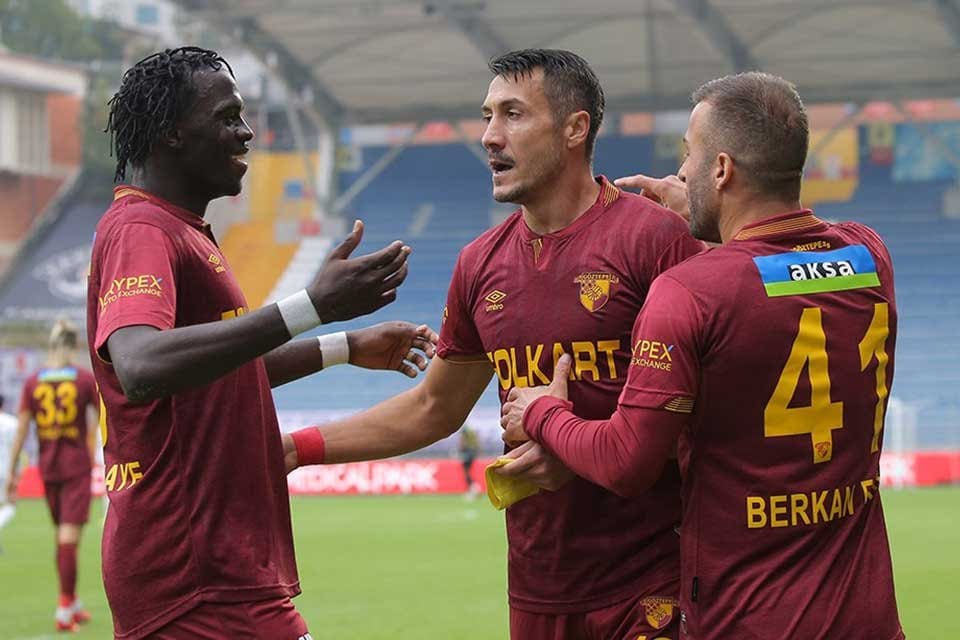 G&ouml;ztepe'nin galibiyet hasreti İstanbul'da son buldu. Sarı-kırmızılı ekip yenik duruma