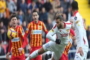 S&uuml;per Lig'de &uuml;st &uuml;ste MKE Ankarag&uuml;c&uuml; ve Demir Grup Sivasspor