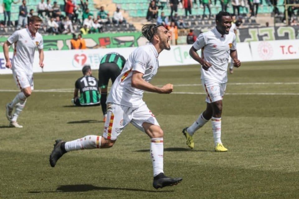 Altaş Denizlispor&rsquo;u deplasmanda 2-0 yenip son 6 ma&ccedil;ından 4 galibiyet
