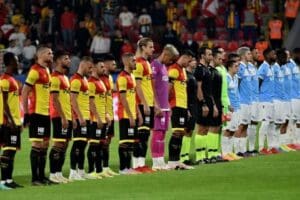 G&ouml;ztepe ile Trabzonspor arasında oynanan ma&ccedil;ın devre arasında iki takım