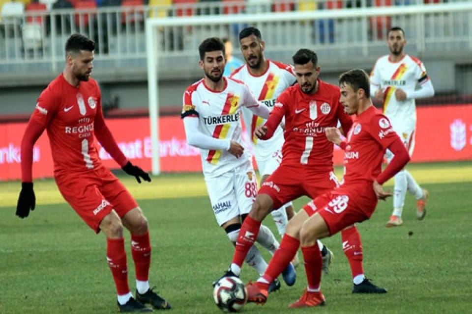 S&uuml;per Lig'in 39. haftasında G&ouml;ztepe, yarın Frapot TAV Antalyaspor ile