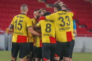 SPOR Toto 1'inci Lig'in 15'inci haftasında Gürsel Aksel Stadı'nda oynanan