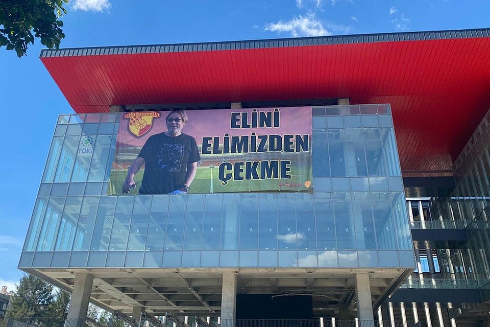 S&uuml;per Lig ekiplerinden G&ouml;ztepe'de Başkan Mehmet Sepil'in g&ouml;revini bırakmasının yankıları