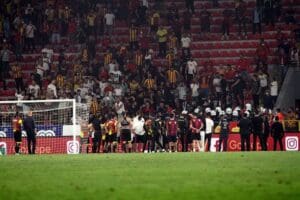 S&uuml;per Lig'in 6'ncı haftasında Atakaş Hatayspor'a evinde 2-0 yenilen G&ouml;ztepe'de