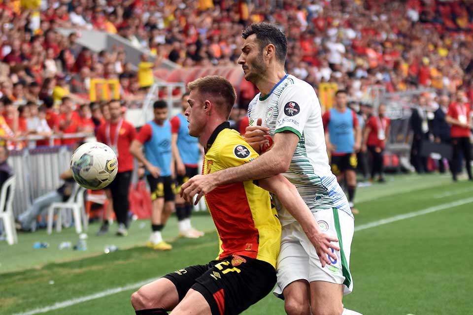 Sarı-kırmızılıların gol yükünü çekmesi için kadroya dahi edilen Marko Kvasina,