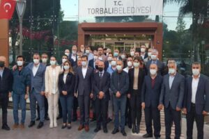Torbalı Belediye Başkanı İsmail Uygur&rsquo;un yaşamını yitirmesinin ardından belediye meclisi