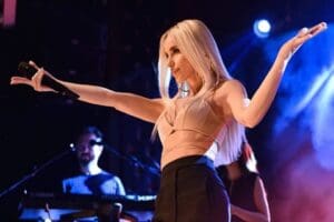 Konserinde imam hatip liselilere y&ouml;nelik sarf ettiği s&ouml;zlerden dolayı "halkı