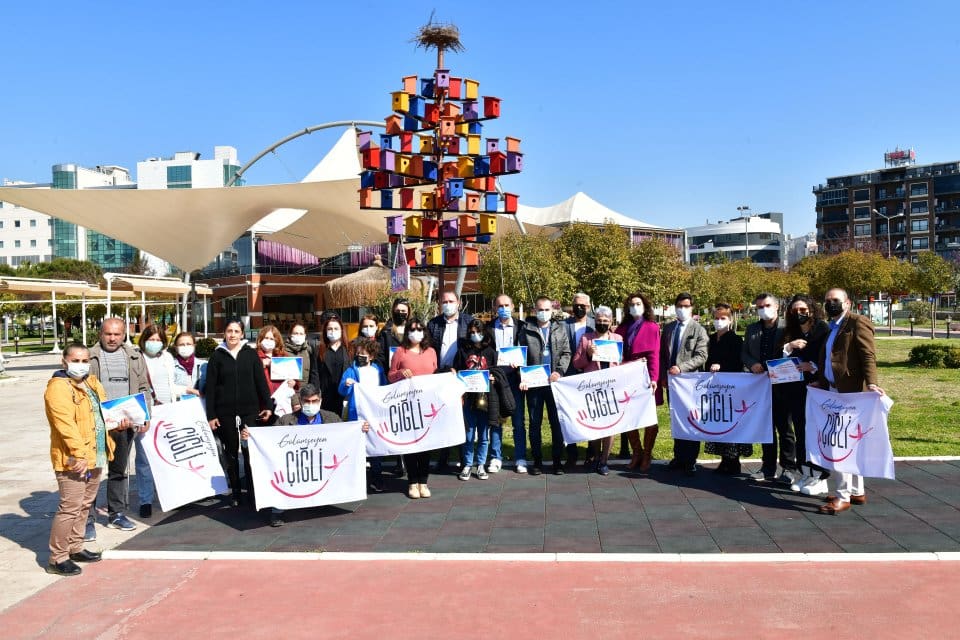 &Ccedil;iğli Belediye Başkanı Utku G&uuml;mr&uuml;k&ccedil;&uuml;, uluslararası gen&ccedil;lik organizasyonu AIESEC programıyla