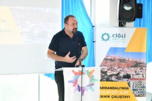 &Ccedil;iğli Belediye Başkanı Utku G&uuml;mr&uuml;k&ccedil;&uuml;, &Ccedil;iğli Kent Konseyi&rsquo;nin &ouml;nc&uuml;l&uuml;ğ&uuml;nde d&uuml;zenlenen